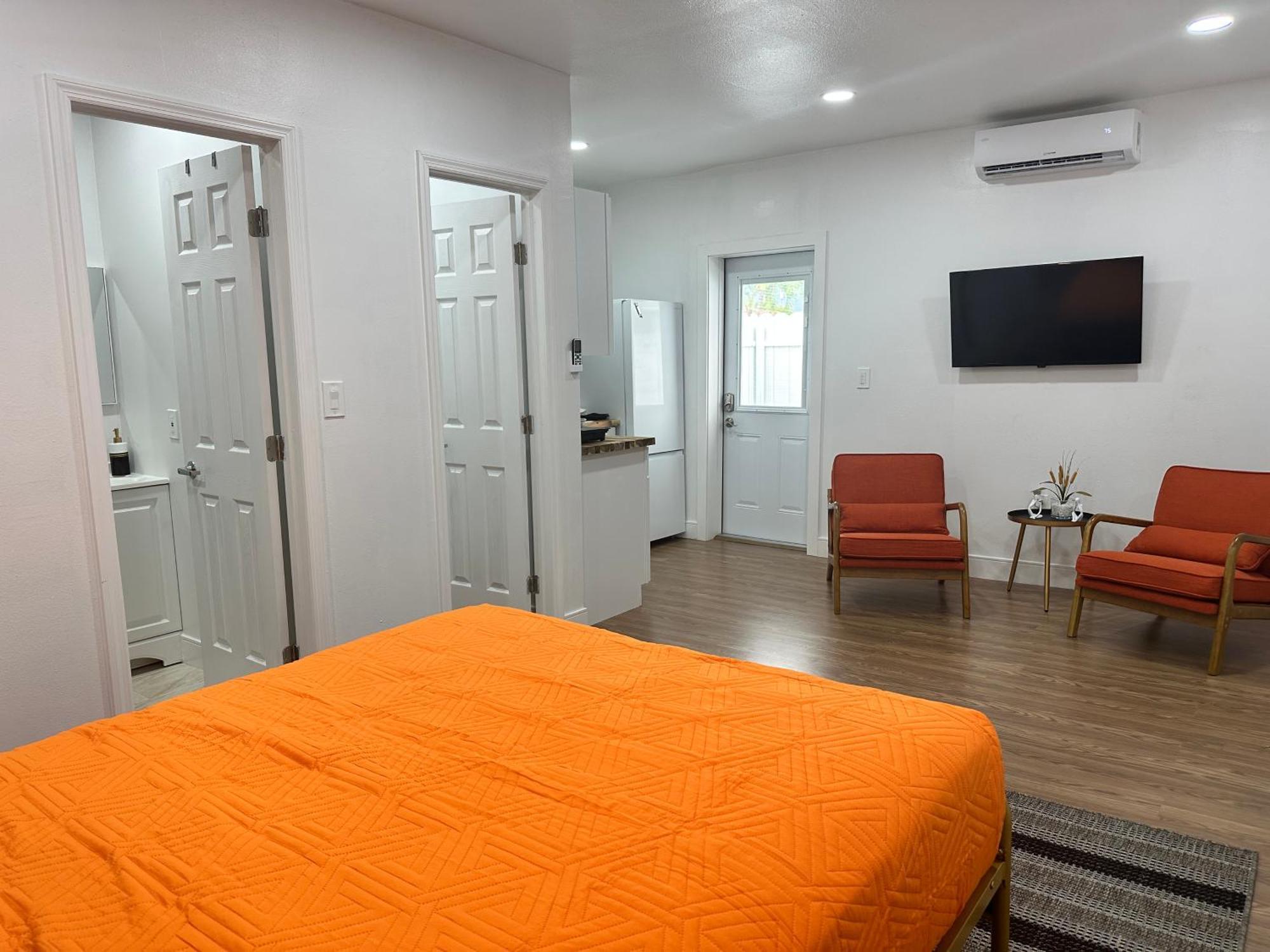 Apartment Cozy And Centric Cape Coral